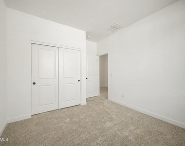 18347 W Villa Chula Lane - Photo Thumbnail 21