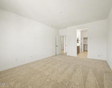 18347 W Villa Chula Lane - Photo Thumbnail 15