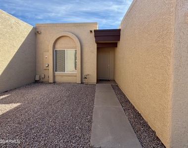 2507 E Villa Maria Drive - Photo Thumbnail 18