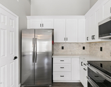 17857 N 85th Lane - Photo Thumbnail 18