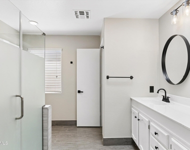 17857 N 85th Lane - Photo Thumbnail 32