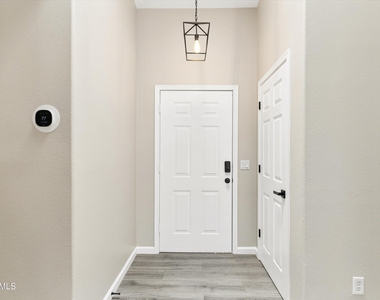 17857 N 85th Lane - Photo Thumbnail 7
