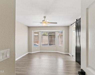 17857 N 85th Lane - Photo Thumbnail 25