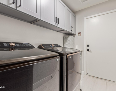 1505 E Estrid Avenue - Photo Thumbnail 31
