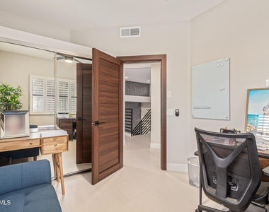 1505 E Estrid Avenue - Photo Thumbnail 29
