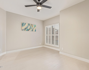 1505 E Estrid Avenue - Photo Thumbnail 26