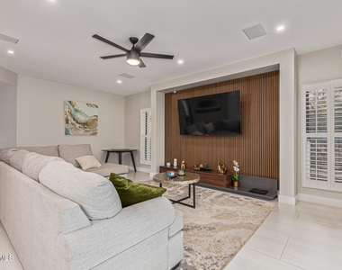 1505 E Estrid Avenue - Photo Thumbnail 8