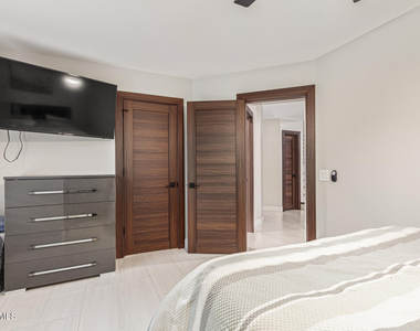 1505 E Estrid Avenue - Photo Thumbnail 25