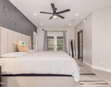 1505 E Estrid Avenue - Photo Thumbnail 15