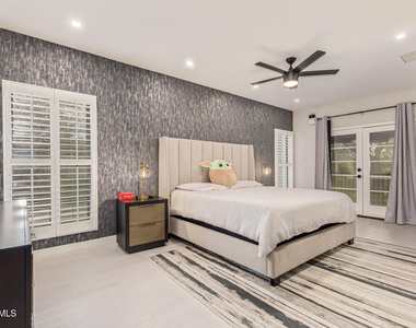 1505 E Estrid Avenue - Photo Thumbnail 14