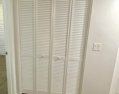 1234 N 36th Street - Photo Thumbnail 11