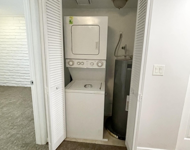 1234 N 36th Street - Photo Thumbnail 12
