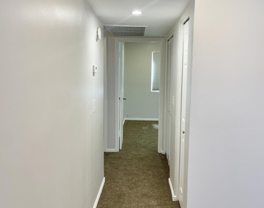 1234 N 36th Street - Photo Thumbnail 10