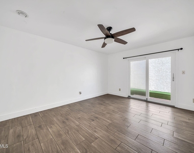 6209 N 22nd Drive - Photo Thumbnail 16