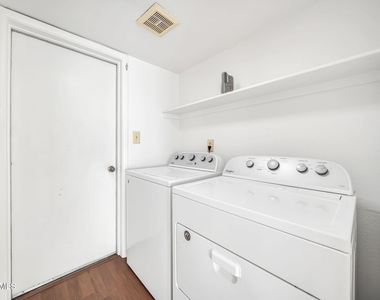 6209 N 22nd Drive - Photo Thumbnail 14