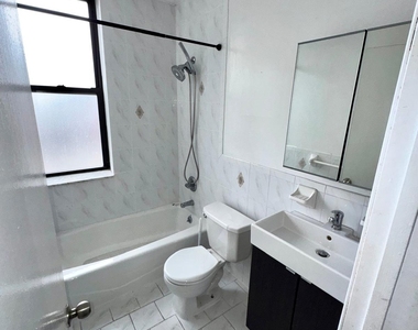 36 Avenue - Photo Thumbnail 11