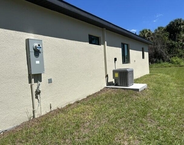 20 Ellington Street - Photo Thumbnail 41