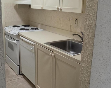 10500 Sw 108th Avenue - Photo Thumbnail 8