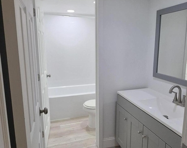 10500 Sw 108th Avenue - Photo Thumbnail 6