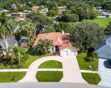 13853 Sheffield Street - Photo Thumbnail 40