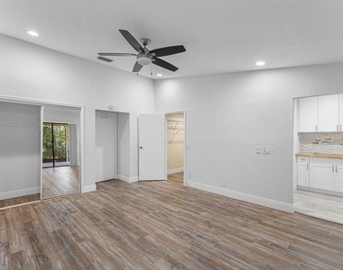 13853 Sheffield Street - Photo Thumbnail 19