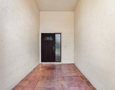 13853 Sheffield Street - Photo Thumbnail 3