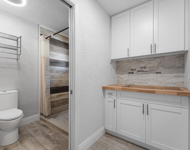 13853 Sheffield Street - Photo Thumbnail 22