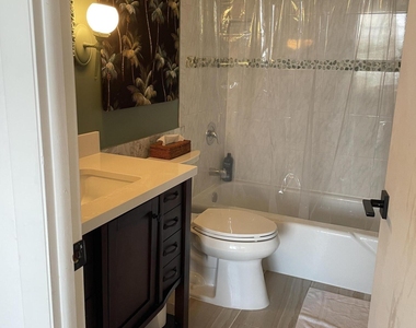 2121 N Ocean Boulevard - Photo Thumbnail 14