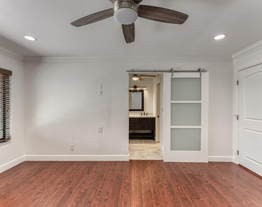 5780 Piping Rock Drive - Photo Thumbnail 16