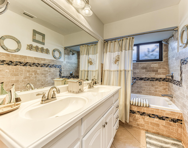 5780 Piping Rock Drive - Photo Thumbnail 23
