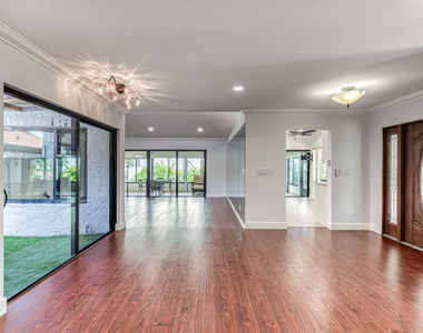 5780 Piping Rock Drive - Photo Thumbnail 11