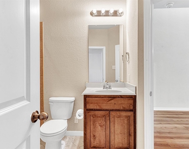 3724 Sicily Street - Photo Thumbnail 10