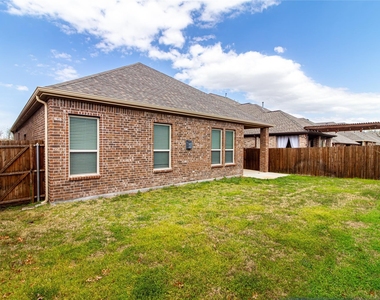15613 Renshaw Way - Photo Thumbnail 19