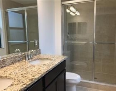 335 Nw 33rd Lane - Photo Thumbnail 10
