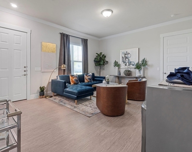 3903 Banks - Photo Thumbnail 6