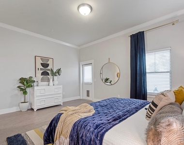 3903 Banks - Photo Thumbnail 23