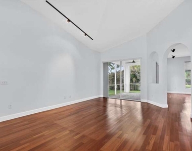 814 Sw 29th Street - Photo Thumbnail 8