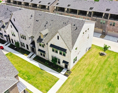 3509 Treasure Drive - Photo Thumbnail 2