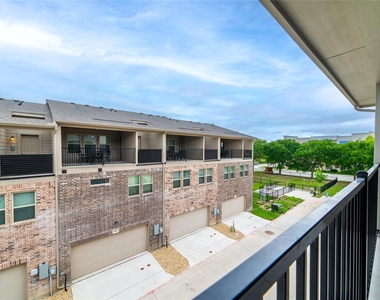 3509 Treasure Drive - Photo Thumbnail 22