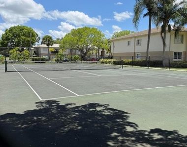 500 Crestwood Court N - Photo Thumbnail 18