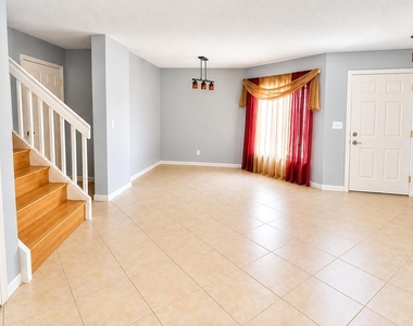 6091 Sugar Loaf Lane - Photo Thumbnail 4