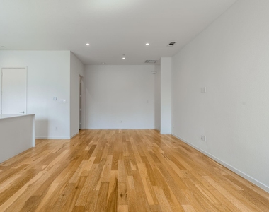 3812 San Jacinto Street - Photo Thumbnail 9