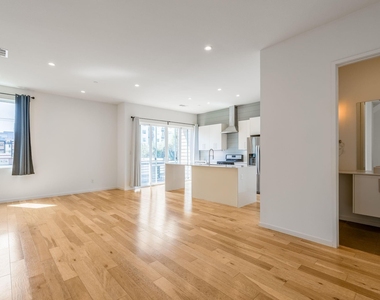 3812 San Jacinto Street - Photo Thumbnail 4