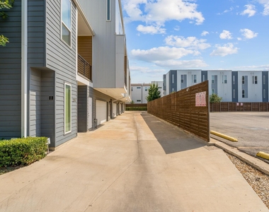 3812 San Jacinto Street - Photo Thumbnail 2
