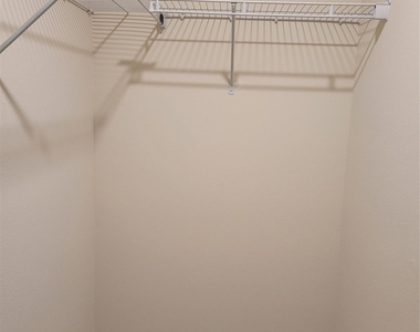 3205 Bowen Street - Photo Thumbnail 7