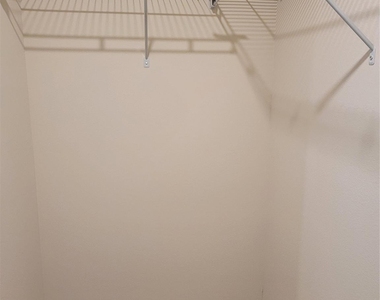 3205 Bowen Street - Photo Thumbnail 8