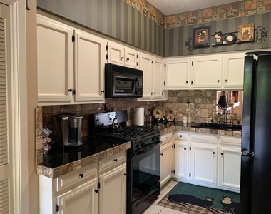 5308 Colony Hill Road - Photo Thumbnail 10