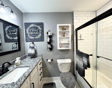 617 N Jordan Street - Photo Thumbnail 11