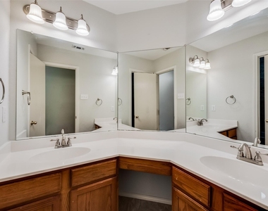 3301 Rustic Meadow Trail - Photo Thumbnail 16