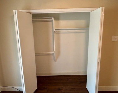 534 Prairie Dell Street - Photo Thumbnail 5